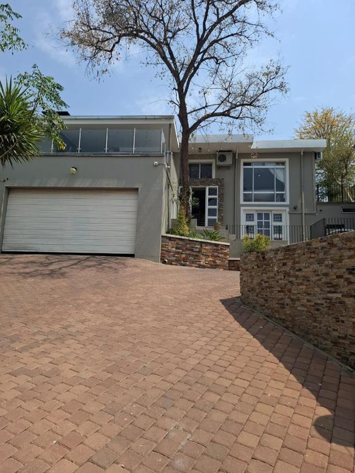 5 Bedroom House for Sale in Eros Park